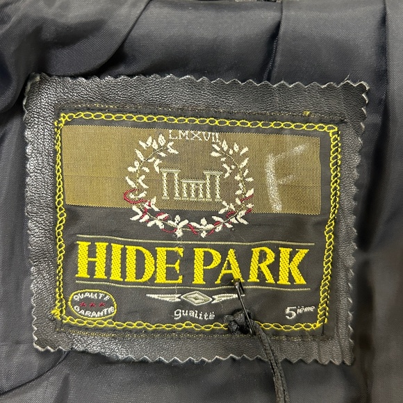 Vintage Moto Leather Jacket - Picture 3 of 16